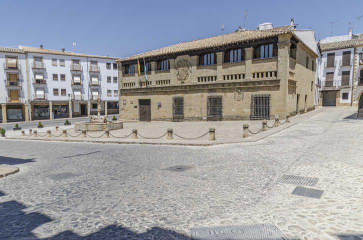 Jaén - Baeza 13 - antiguas Carnicerías.jpg